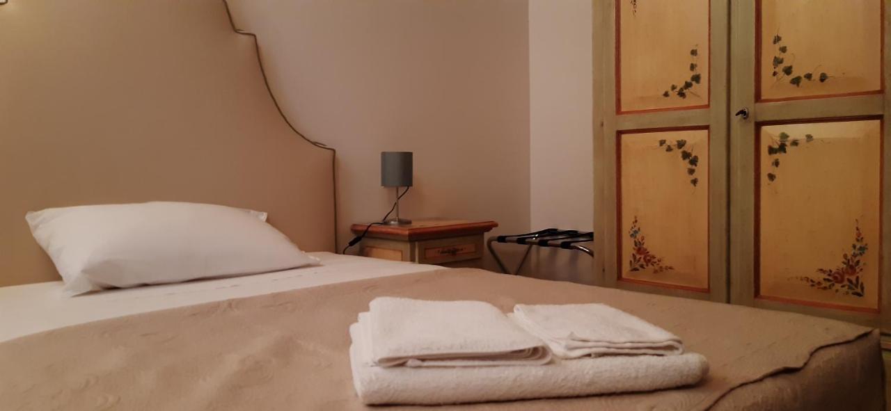 Santa Maria Di Lorgana Bed & Breakfast Minerbio Eksteriør bilde