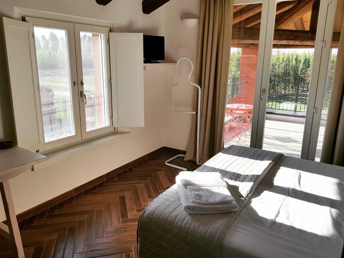 Santa Maria Di Lorgana Bed & Breakfast Minerbio Eksteriør bilde
